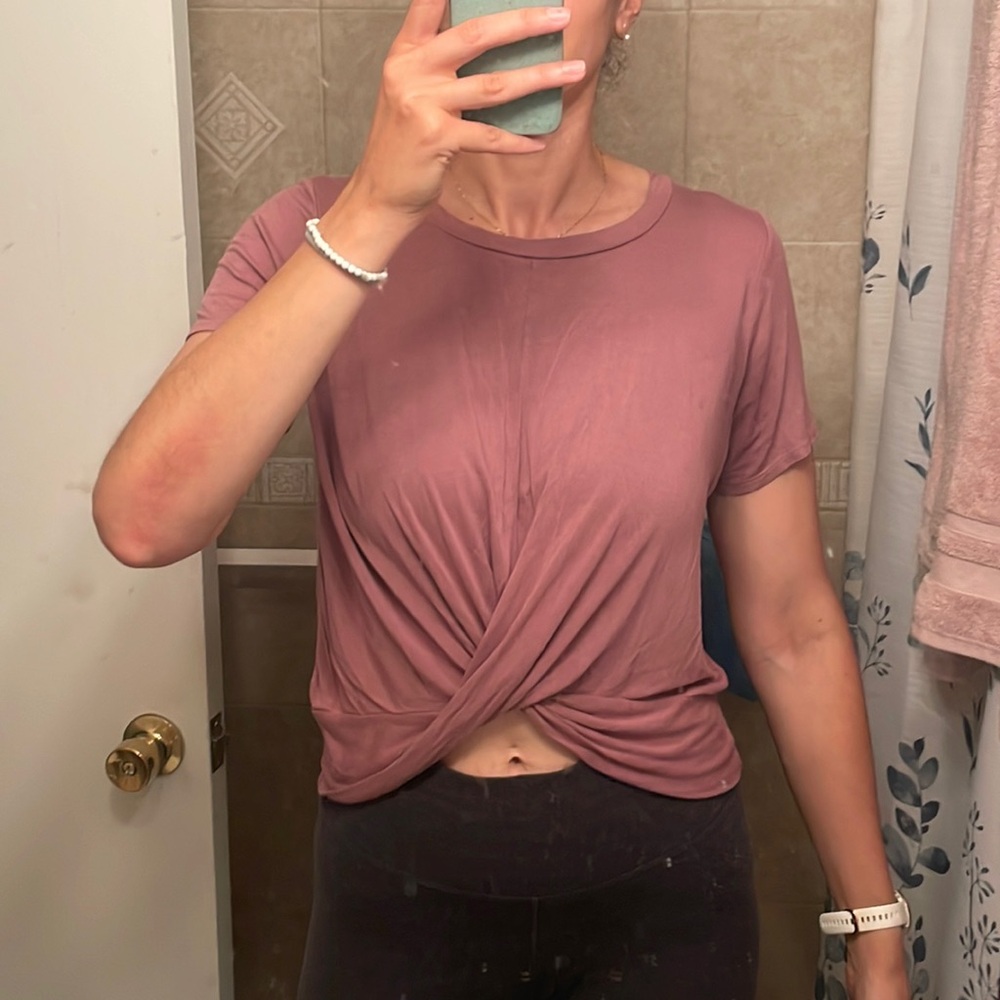 Short sleeve cross body crop top size large